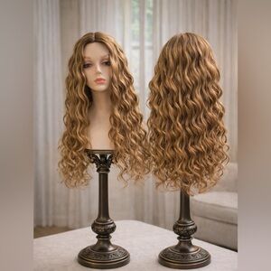 Hairuwear Curly Girlie in Rooted Honey Ginger